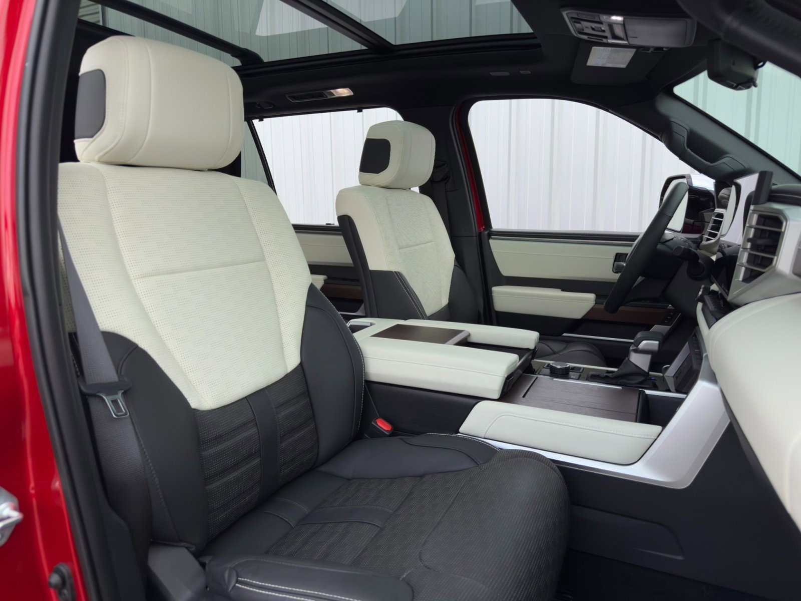 Used 2024 Toyota Sequoia Capstone image 42