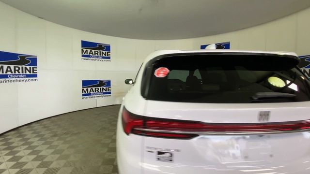 Used 2025 Buick Enclave Preferred AWD/4WD image 9
