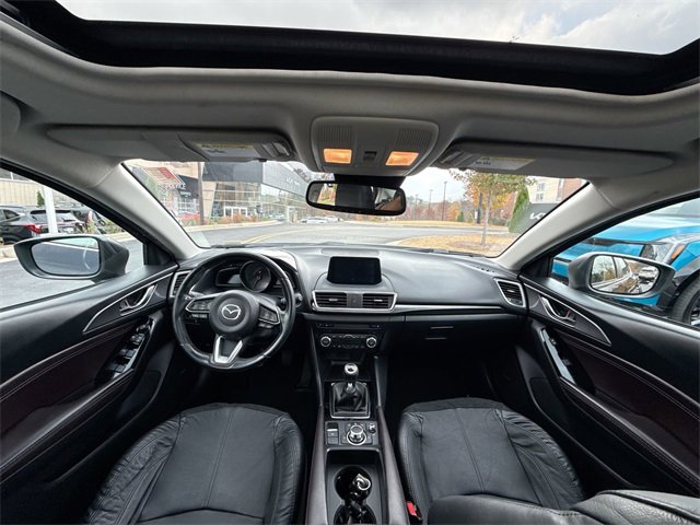 Used 2018 MAZDA MAZDA3 Grand Touring w/ Premium Equipment Package image 16