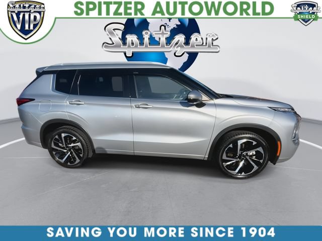 Used 2023 Mitsubishi Outlander AWD image 9