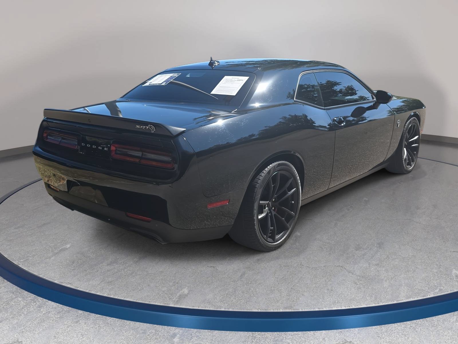 Used 2023 Dodge Challenger SRT Hellcat w/ Driver Convenience Group RWD image 5