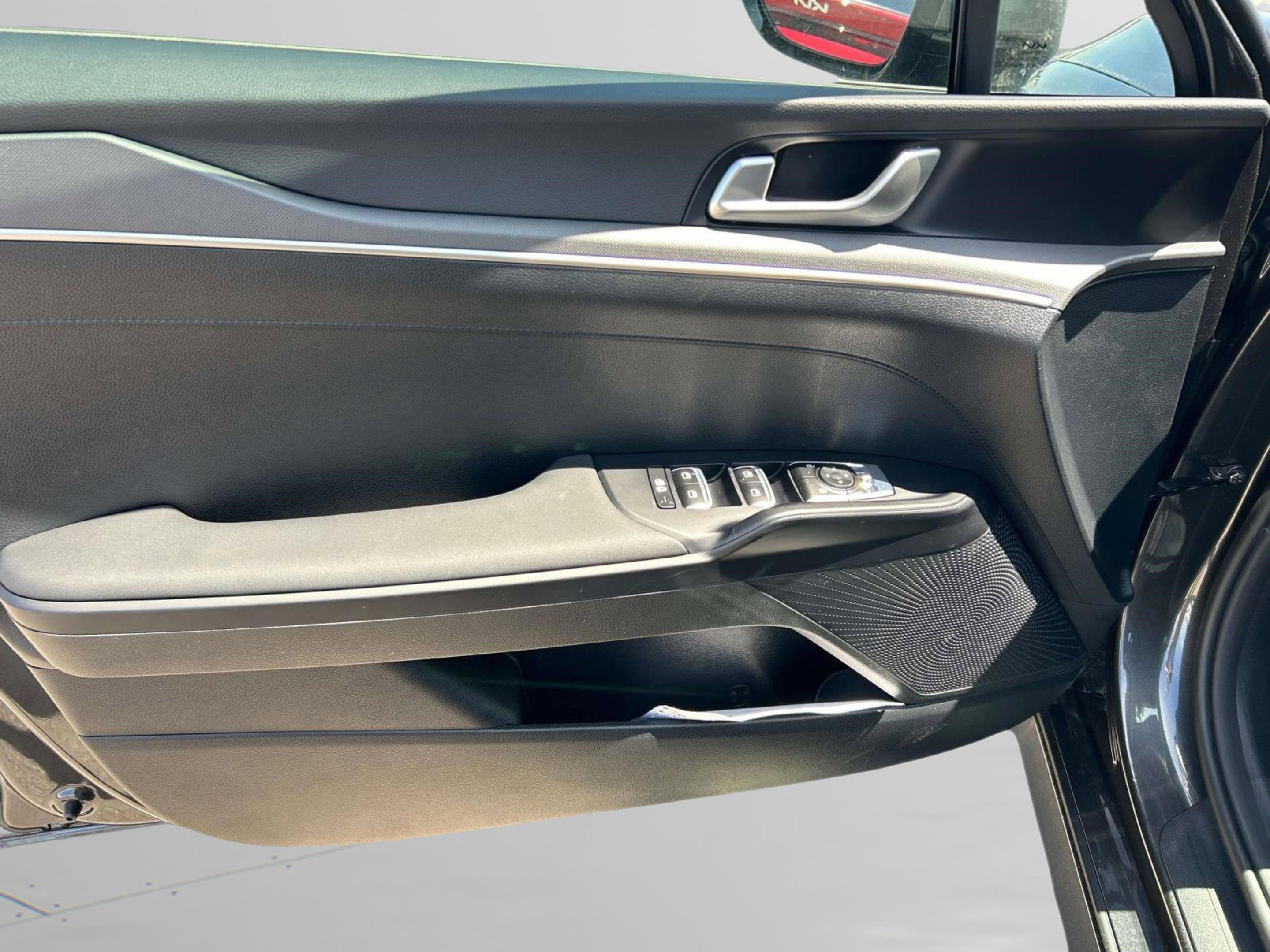 New 2026 Kia K5 LXS image 19