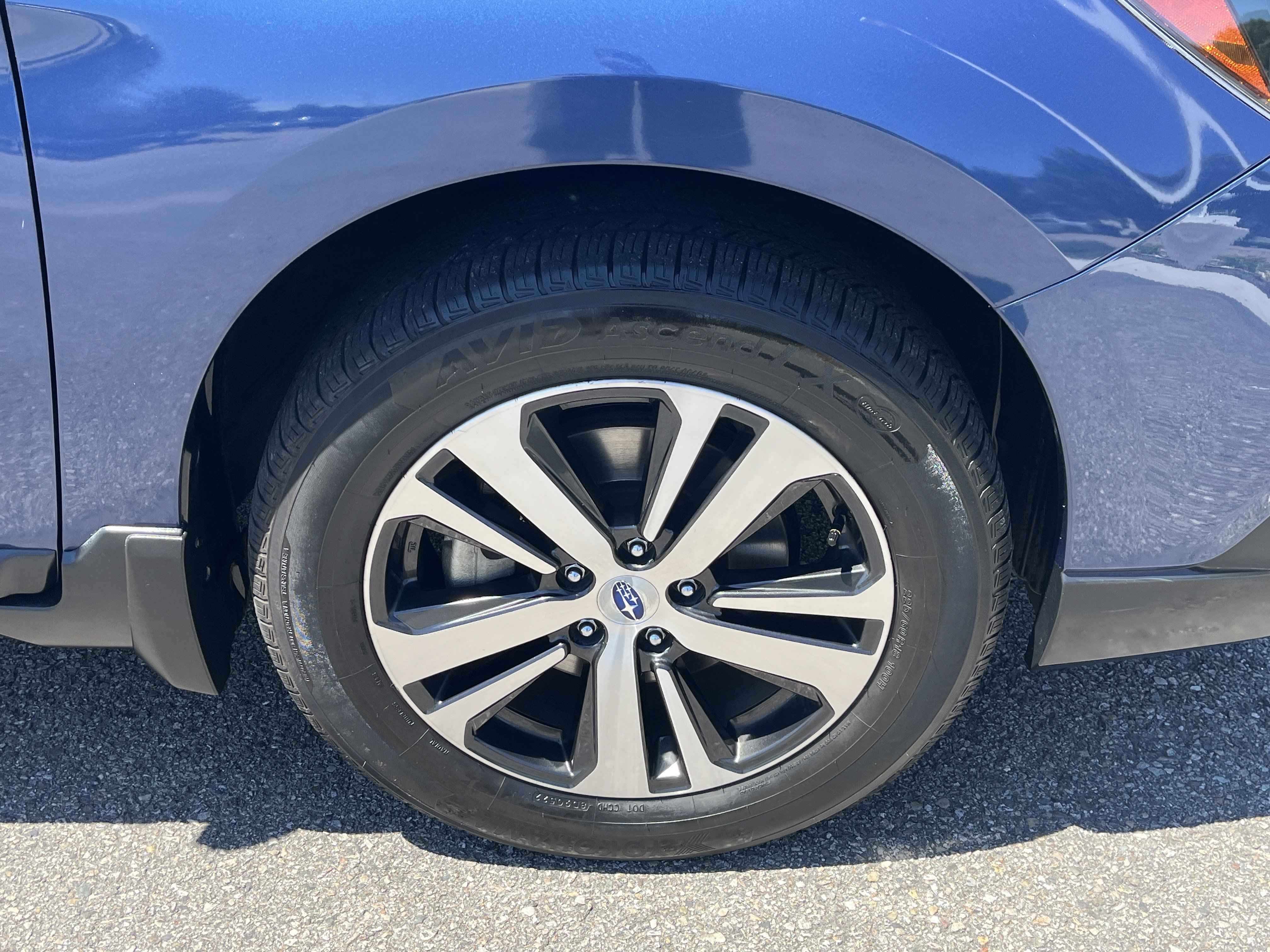 Used 2019 Subaru Outback 2.5i Limited AWD/4WD image 28