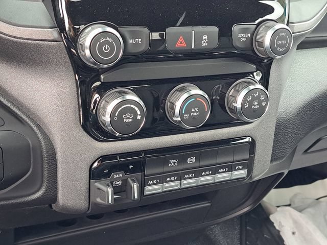 New 2026 RAM 3500 Tradesman w/ Chrome Appearance Group AWD/4WD image 12
