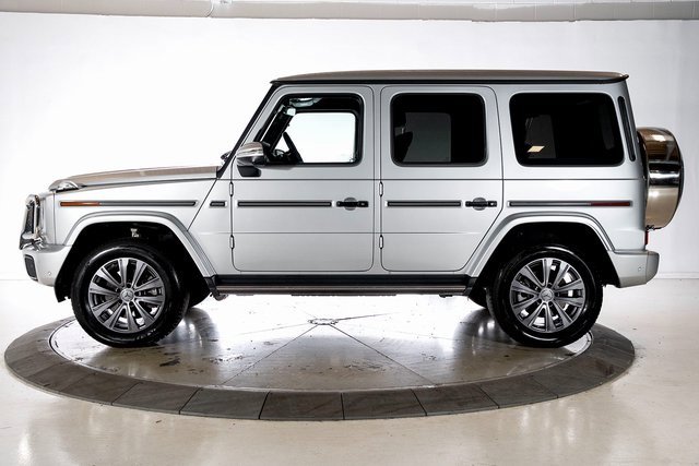 Used 2025 Mercedes-Benz G 550 image 2