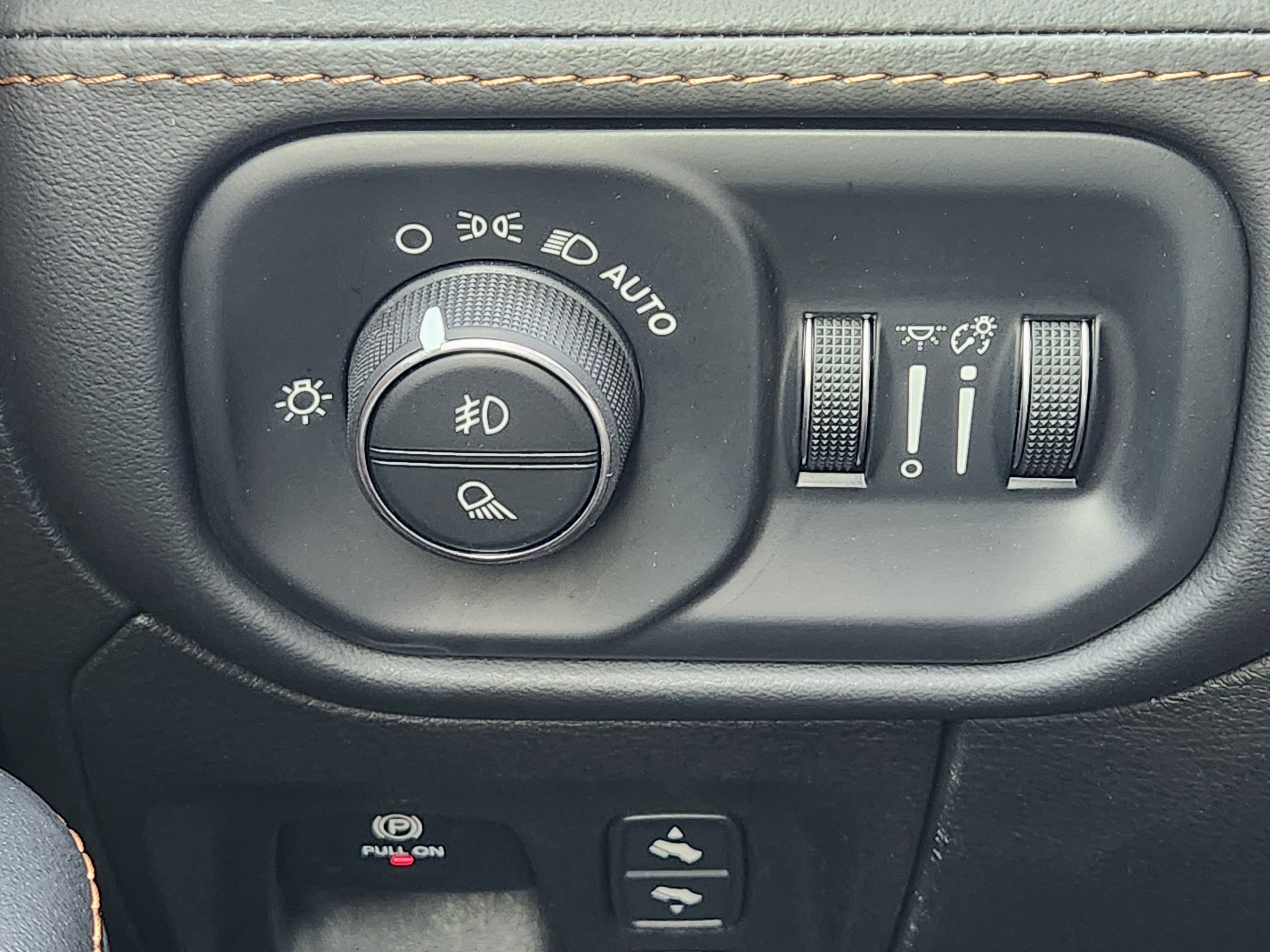 Used 2021 RAM 1500 Limited w/ Bed Utility Group image 23