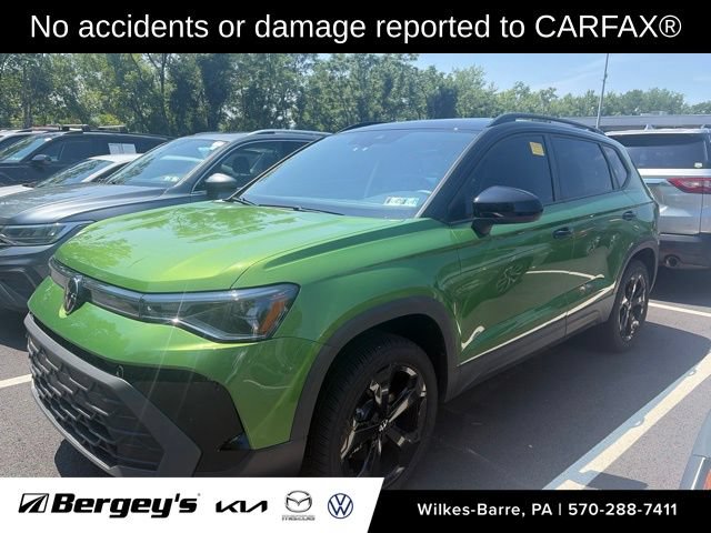 Certified 2025 Volkswagen Taos SE AWD/4WD image 2