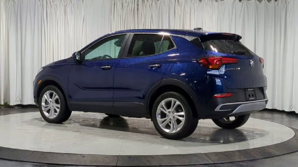 Used 2023 Buick Encore GX Preferred w/ Cold Weather Comfort Package AWD/4WD image 6
