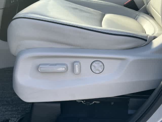 Certified 2026 Honda Odyssey Touring image 31