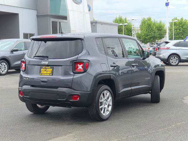 Used 2023 Jeep Renegade Latitude image 4