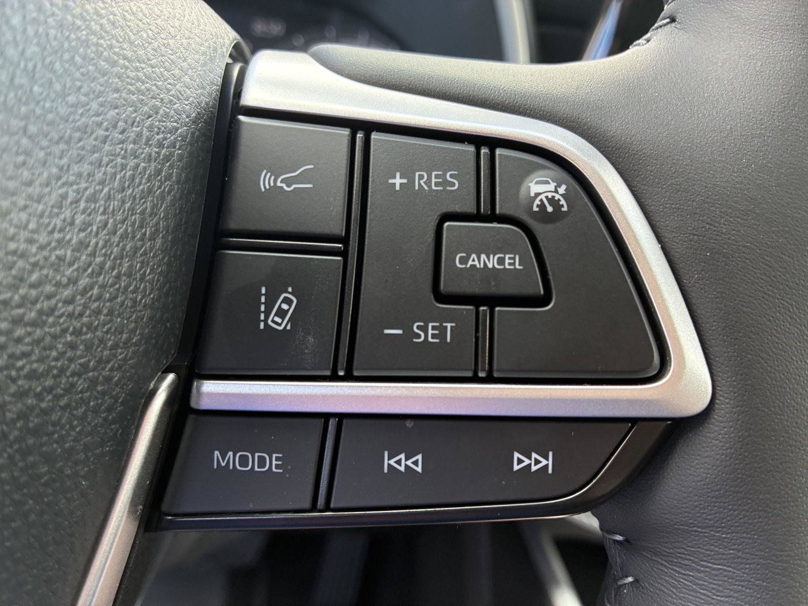 Used 2026 Toyota Highlander XLE AWD/4WD image 29