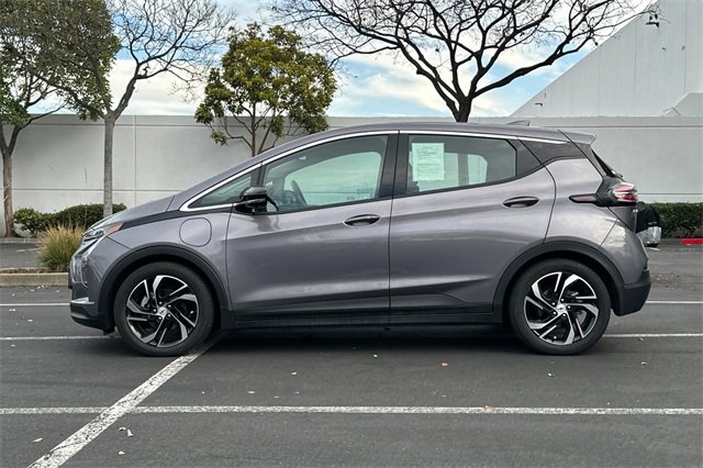 Used 2022 Chevrolet Bolt LT w/ Infotainment Package image 7