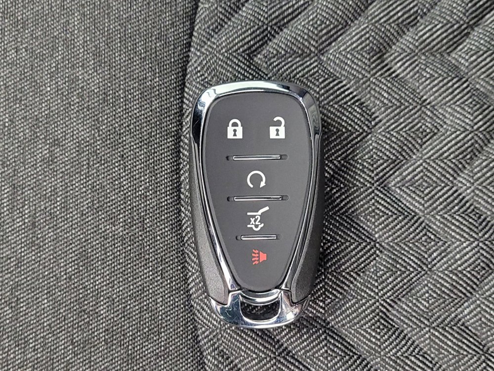 Used 2024 Chevrolet Equinox LT w/ LPO, Floor Liner Package FWD image 32
