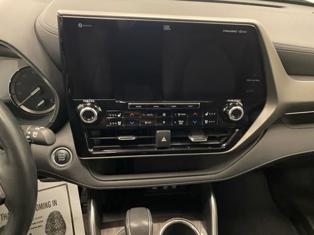 Used 2021 Toyota Highlander Limited AWD/4WD image 35
