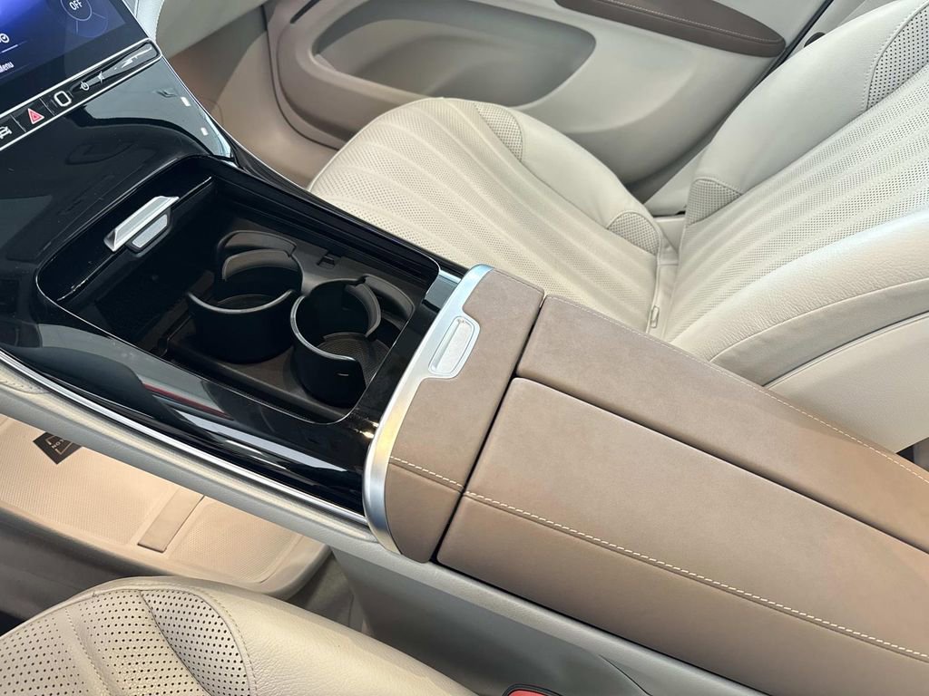 Used 2023 Mercedes-Benz EQS 450+ SUV image 26