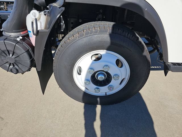 New 2024 Chevrolet Low Cab Forward RWD image 28
