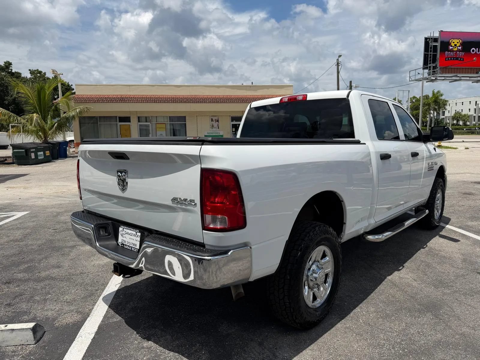 Used 2014 RAM 2500 Tradesman w/ Chrome Appearance Group AWD/4WD image 5