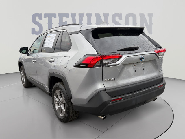 Used 2024 Toyota RAV4 LE AWD/4WD image 3