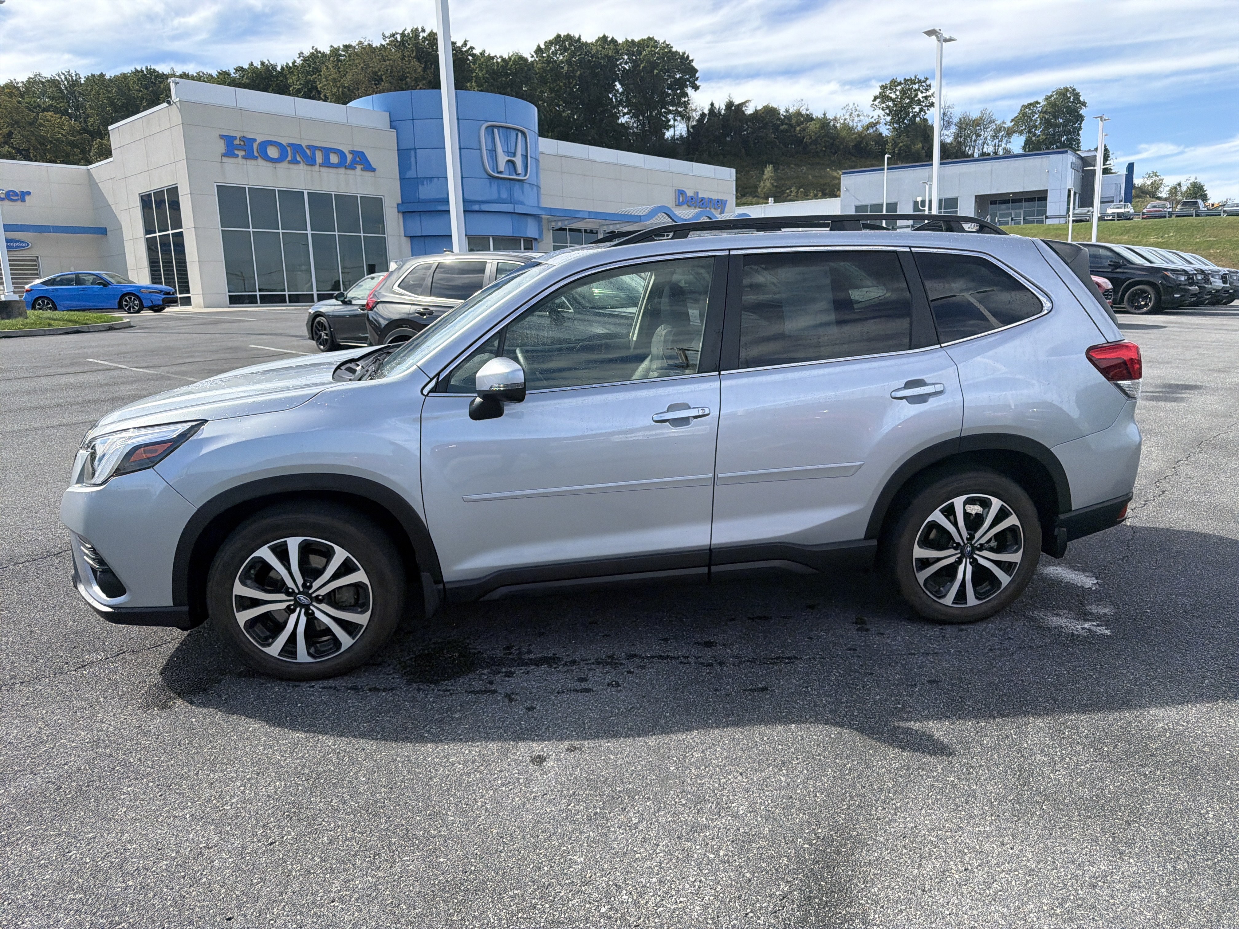 Certified 2024 Subaru Forester Limited AWD/4WD image 9