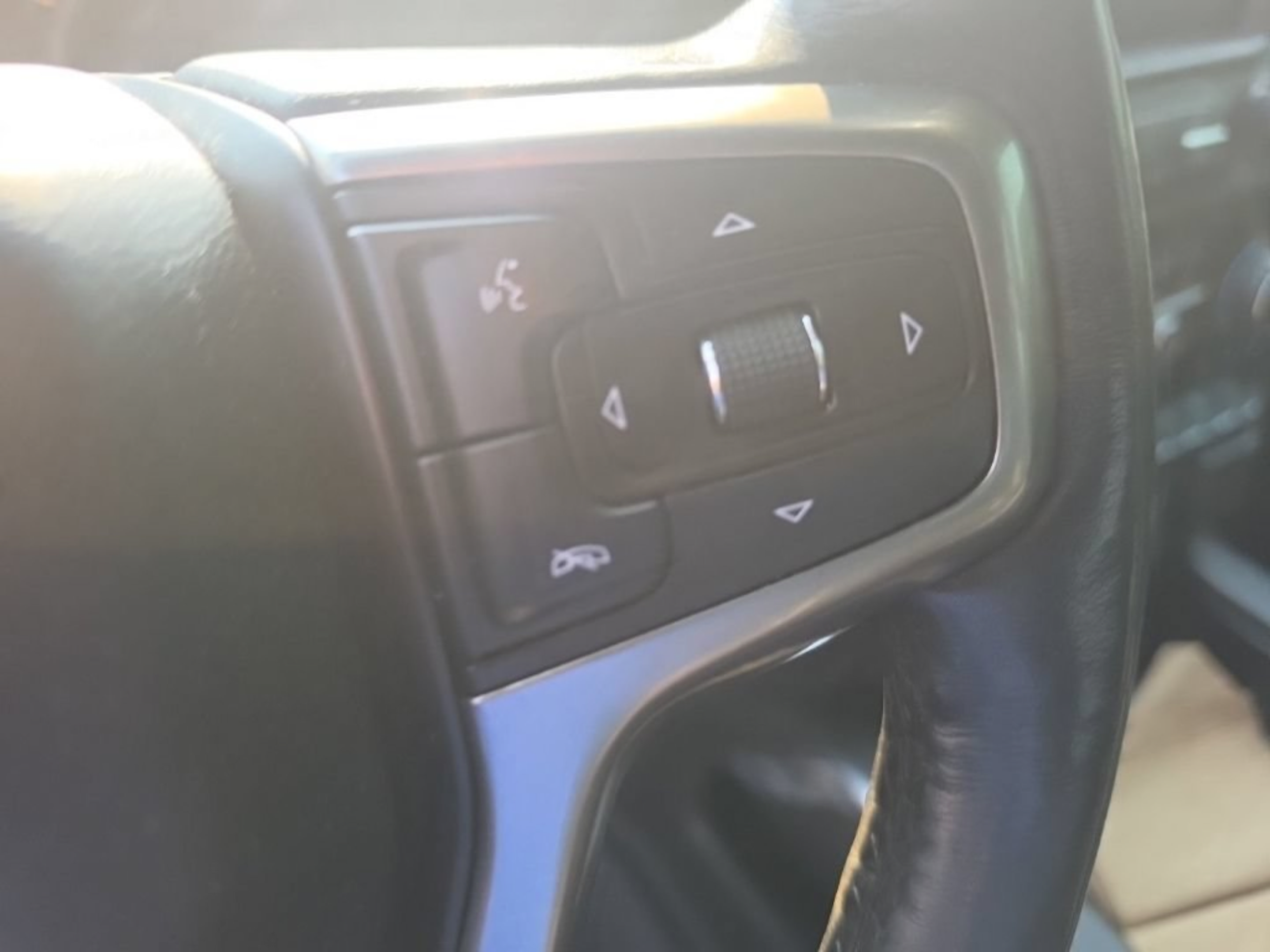 Used 2019 Chevrolet Silverado 1500 LTZ w/ LTZ Plus Package AWD/4WD image 13