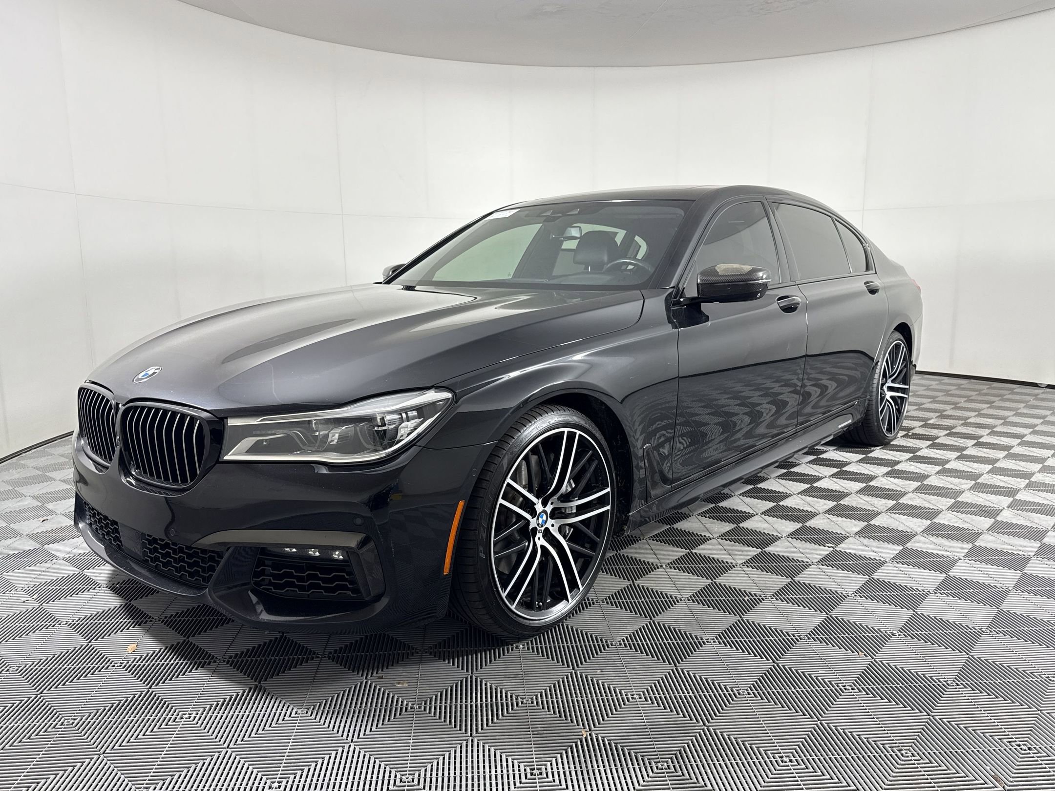 Used 2018 BMW 750i