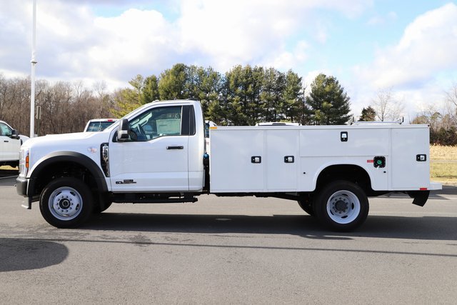 Used 2024 Ford F550 4x4 Regular Cab Super Duty image 3