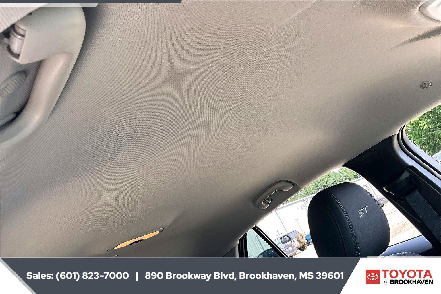 Used 2026 Buick Encore GX Sport Touring w/ Comfort Package FWD image 16