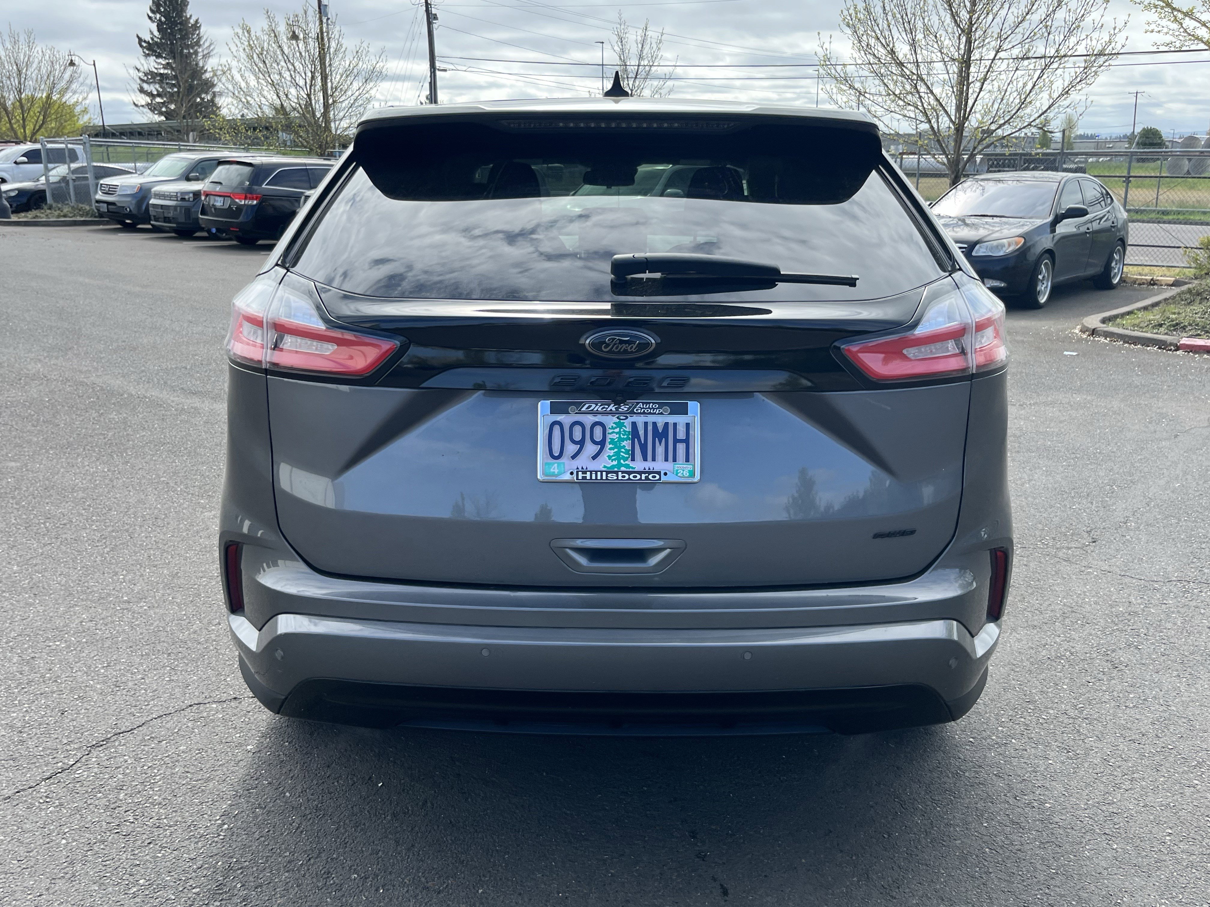 Used 2022 Ford Edge SE w/ Black Appearance Package image 4