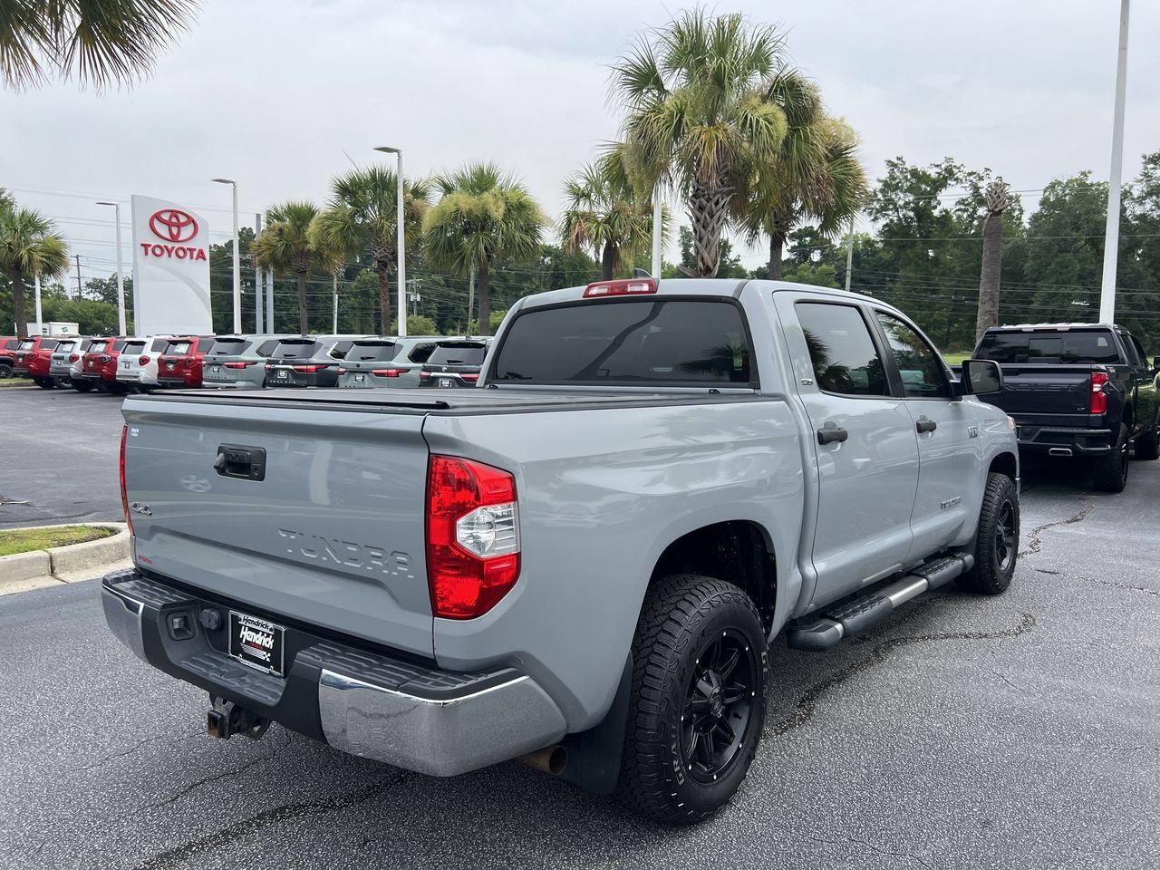 Used 2021 Toyota Tundra SR5 w/ SR5 Upgrade Package AWD/4WD image 10