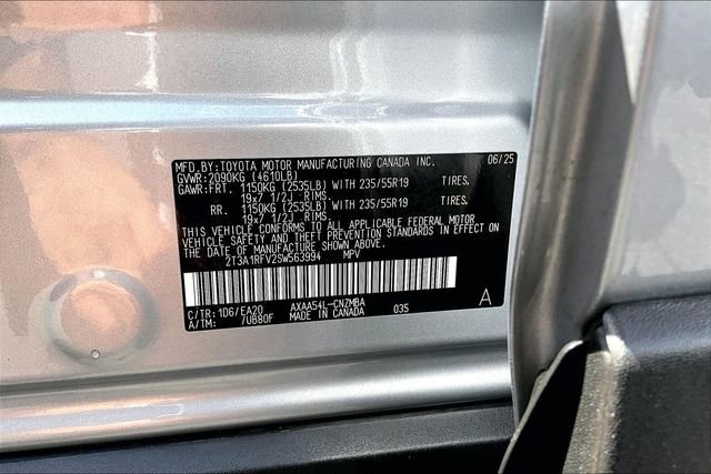 Used 2025 Toyota RAV4 XLE Premium w/ Weather Package AWD/4WD image 19