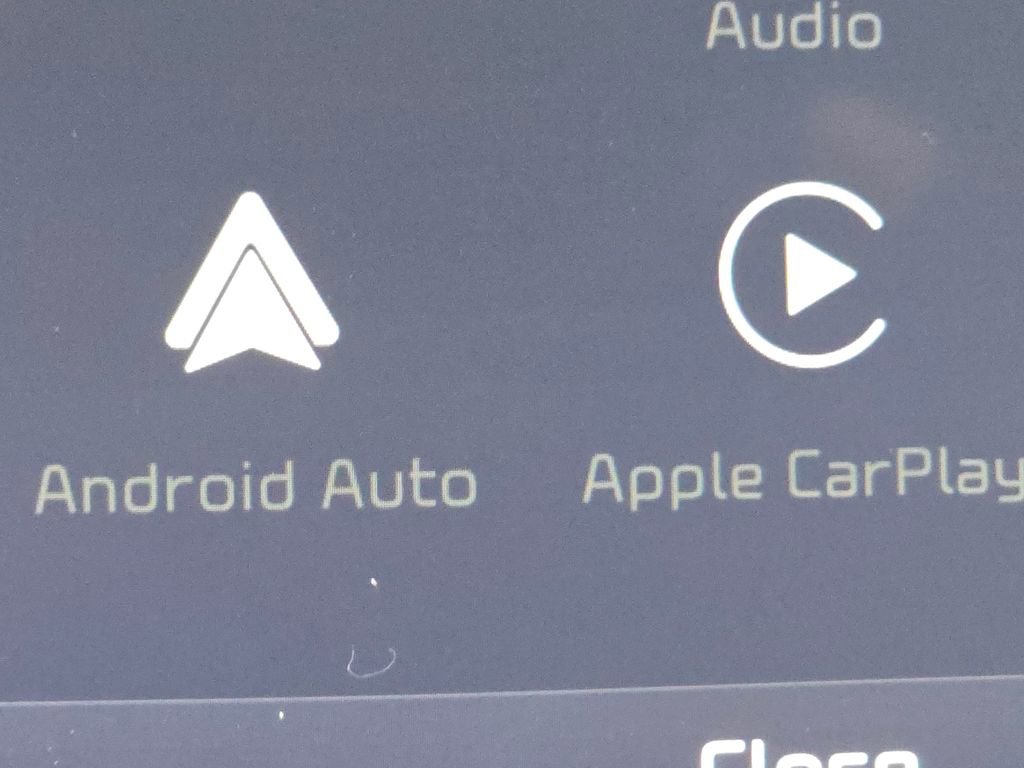 Used 2023 Kia Sportage SX image 5