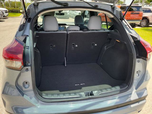 Certified 2021 Nissan Kicks SR w/ SR Premium Package FWD image 15