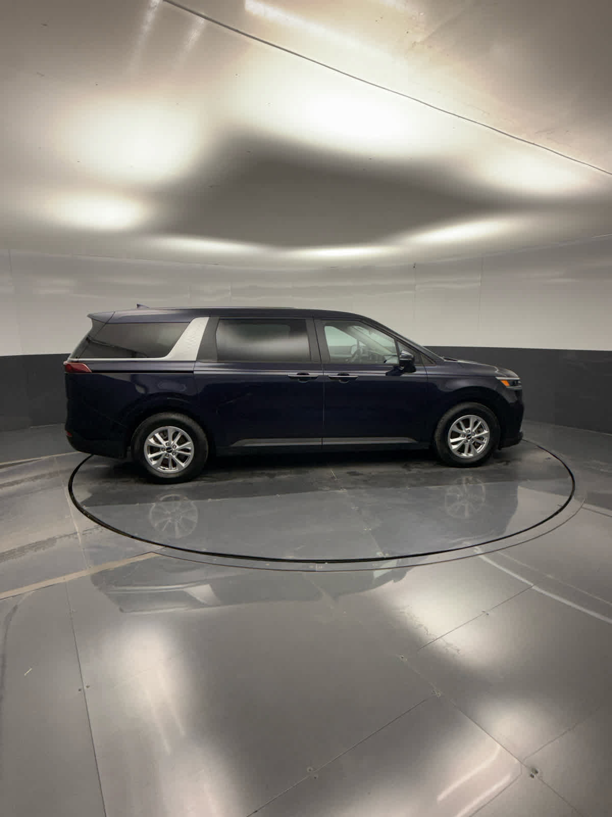 Used 2022 Kia Carnival LX FWD image 51