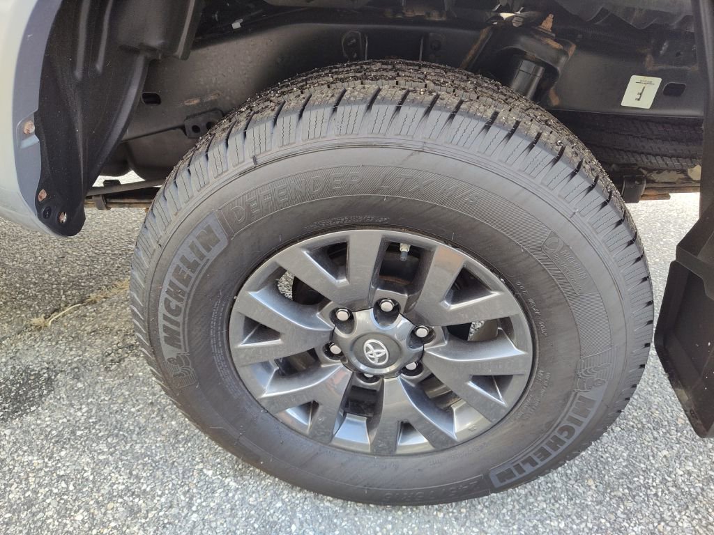 Used 2021 Toyota Tacoma SR5 image 21