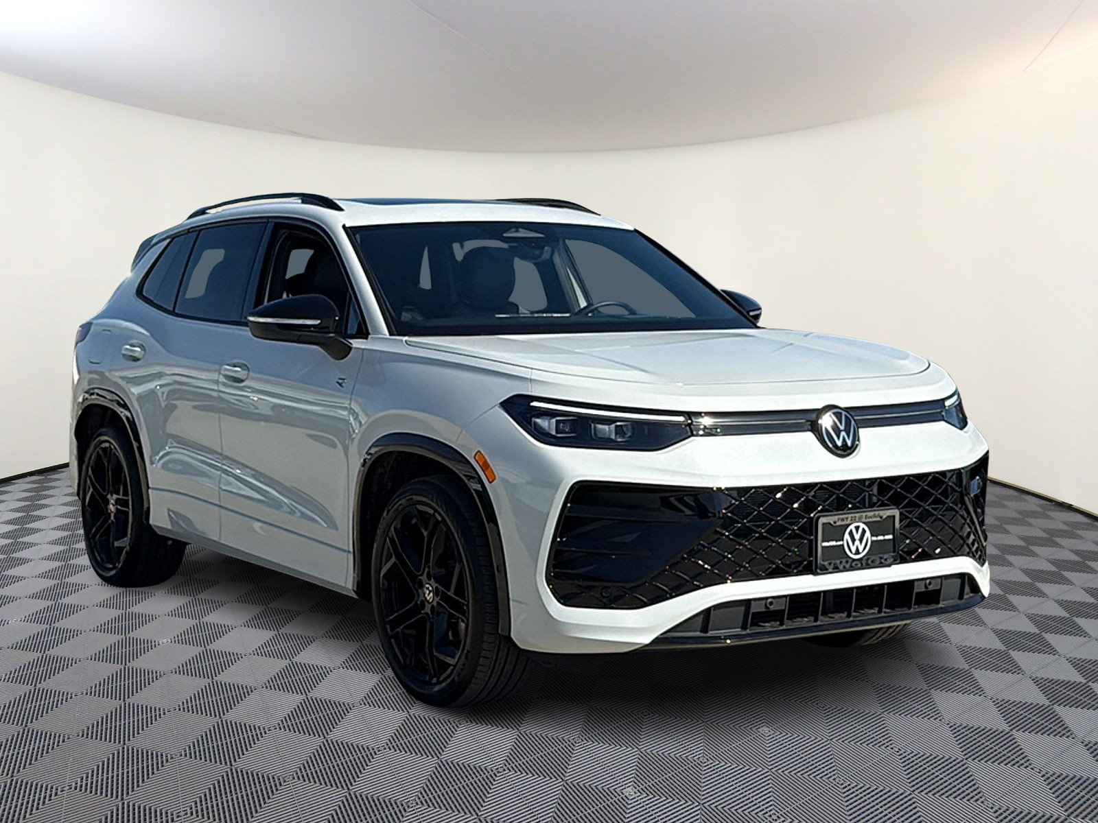 New 2026 Volkswagen Tiguan SE R-Line