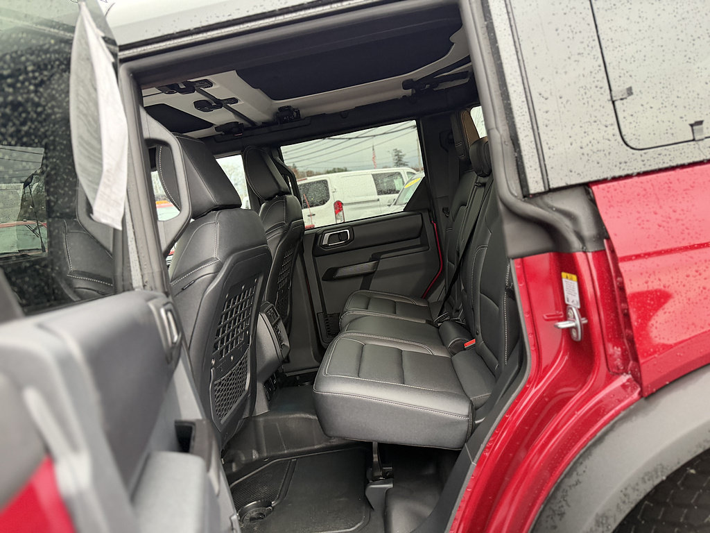 Used 2025 Ford Bronco Badlands AWD/4WD image 10