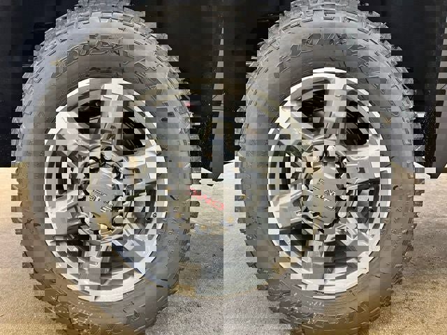 New 2025 GMC Sierra 3500 SLT image 22