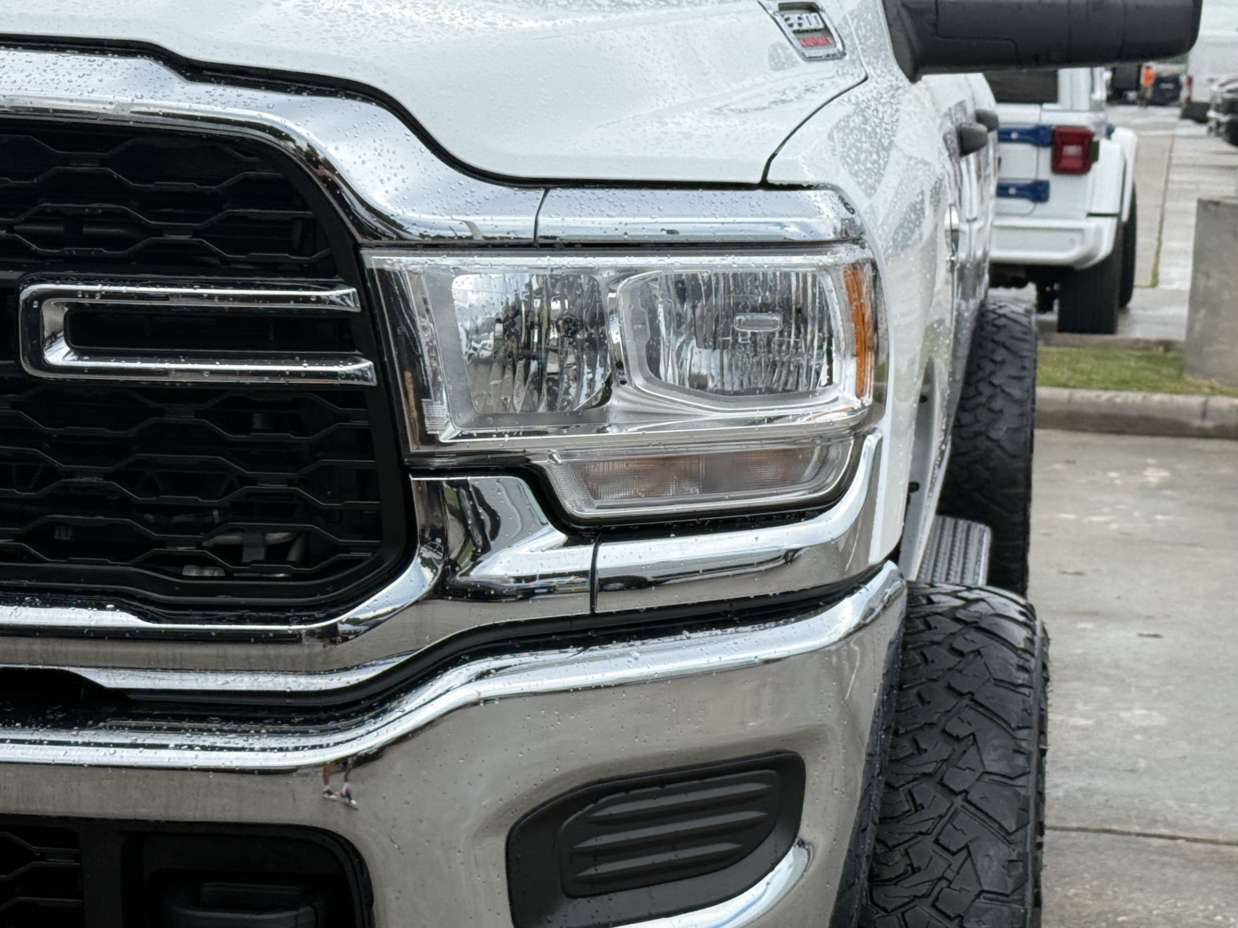 Used 2024 RAM 3500 Tradesman w/ Safety Group AWD/4WD image 11