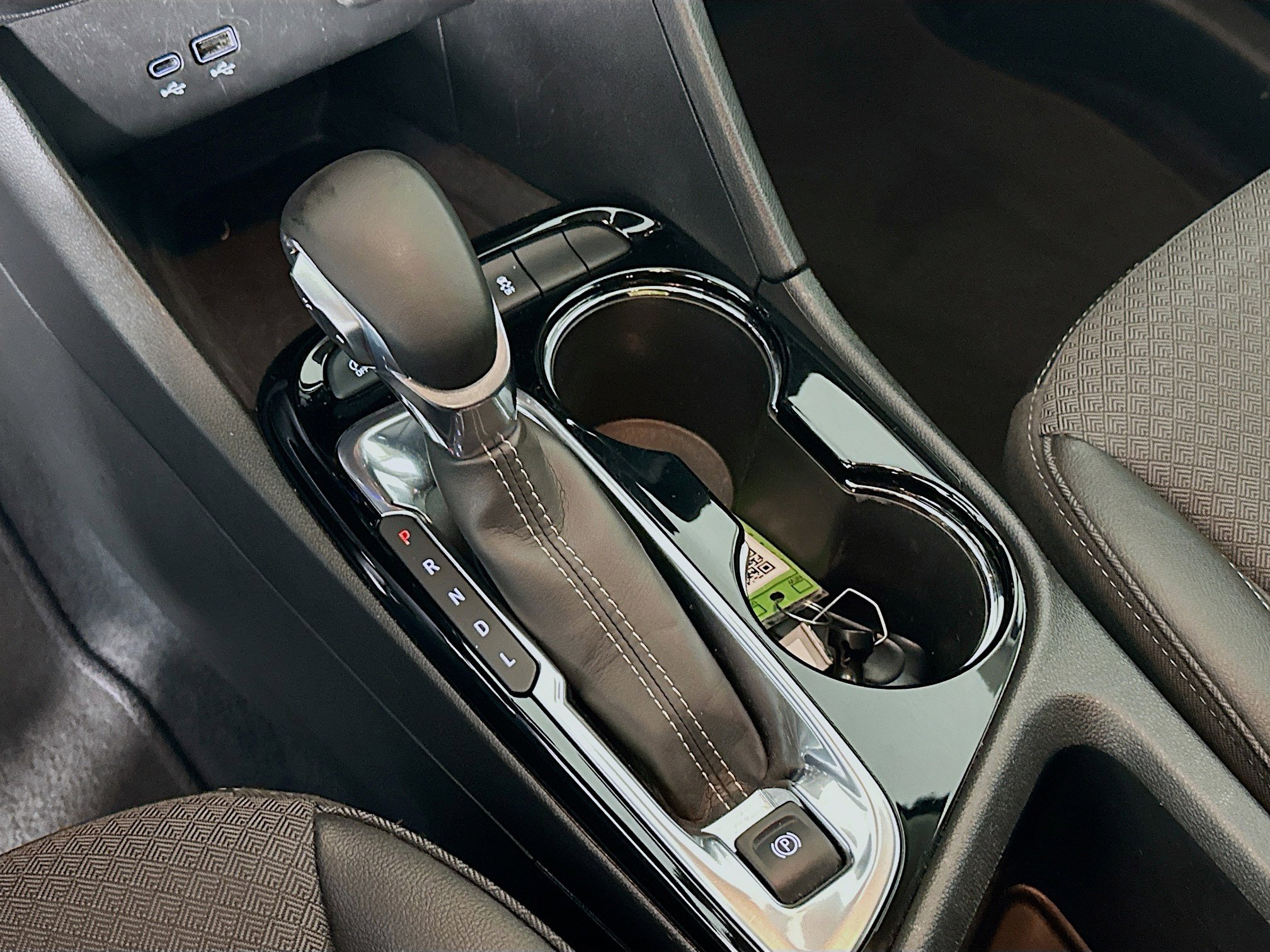 Used 2025 Buick Encore GX Preferred FWD image 25