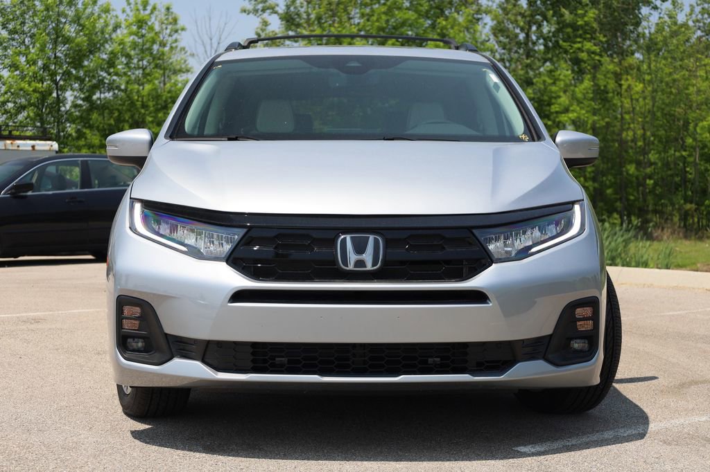 New 2026 Honda Odyssey Touring image 2