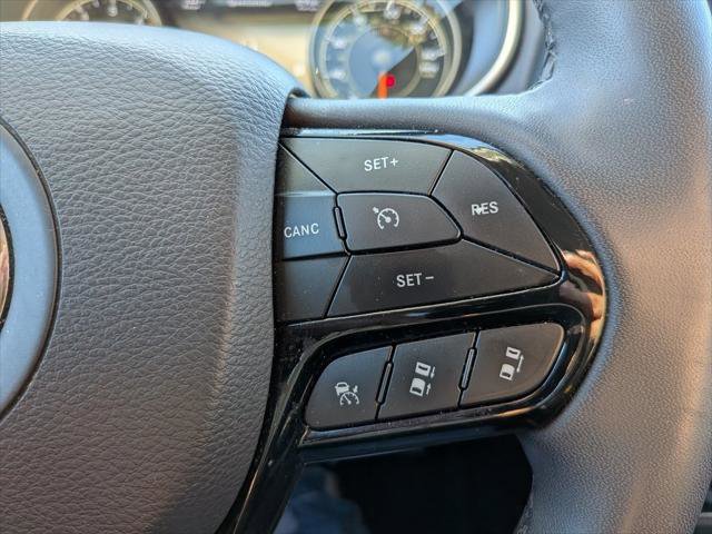 Certified 2023 Jeep Cherokee Altitude Lux image 30