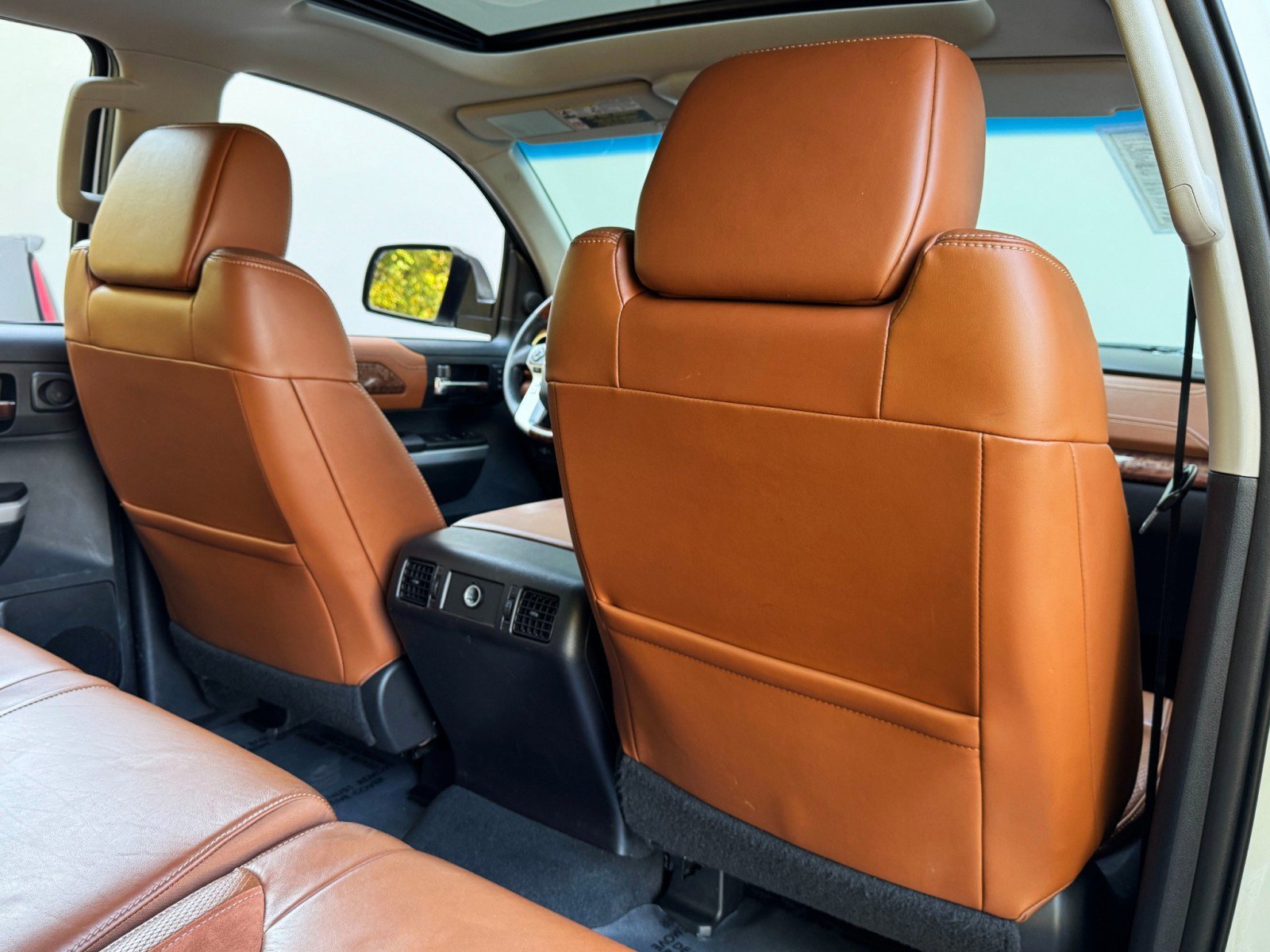 Used 2015 Toyota Tundra 1794 Edition image 36