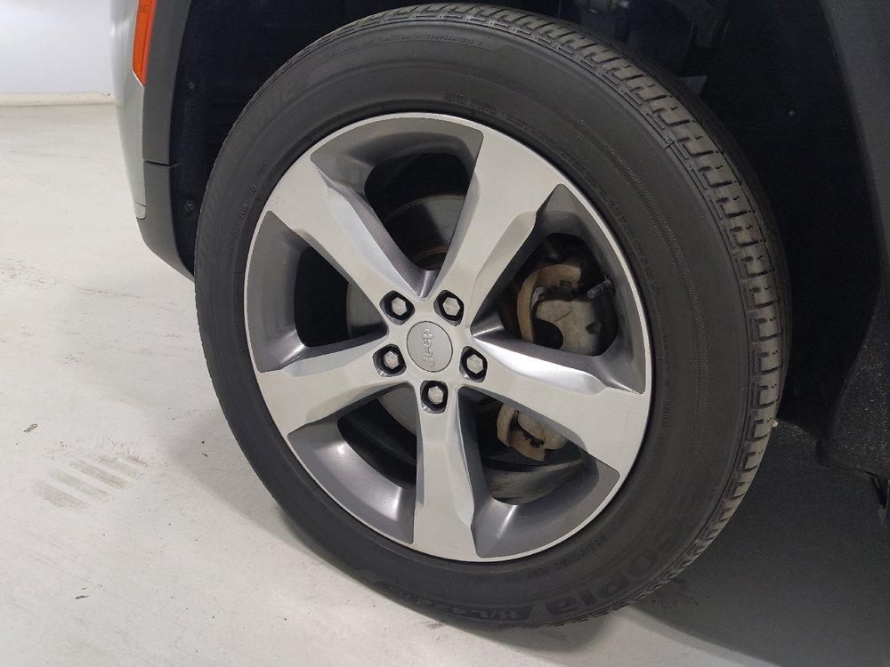Used 2021 Jeep Grand Cherokee L Limited AWD/4WD image 31