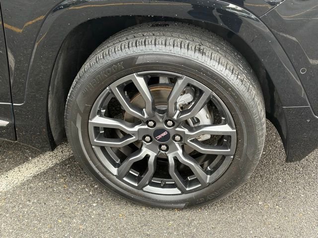 Used 2023 GMC Terrain Denali w/ Black Diamond Edition AWD/4WD image 10