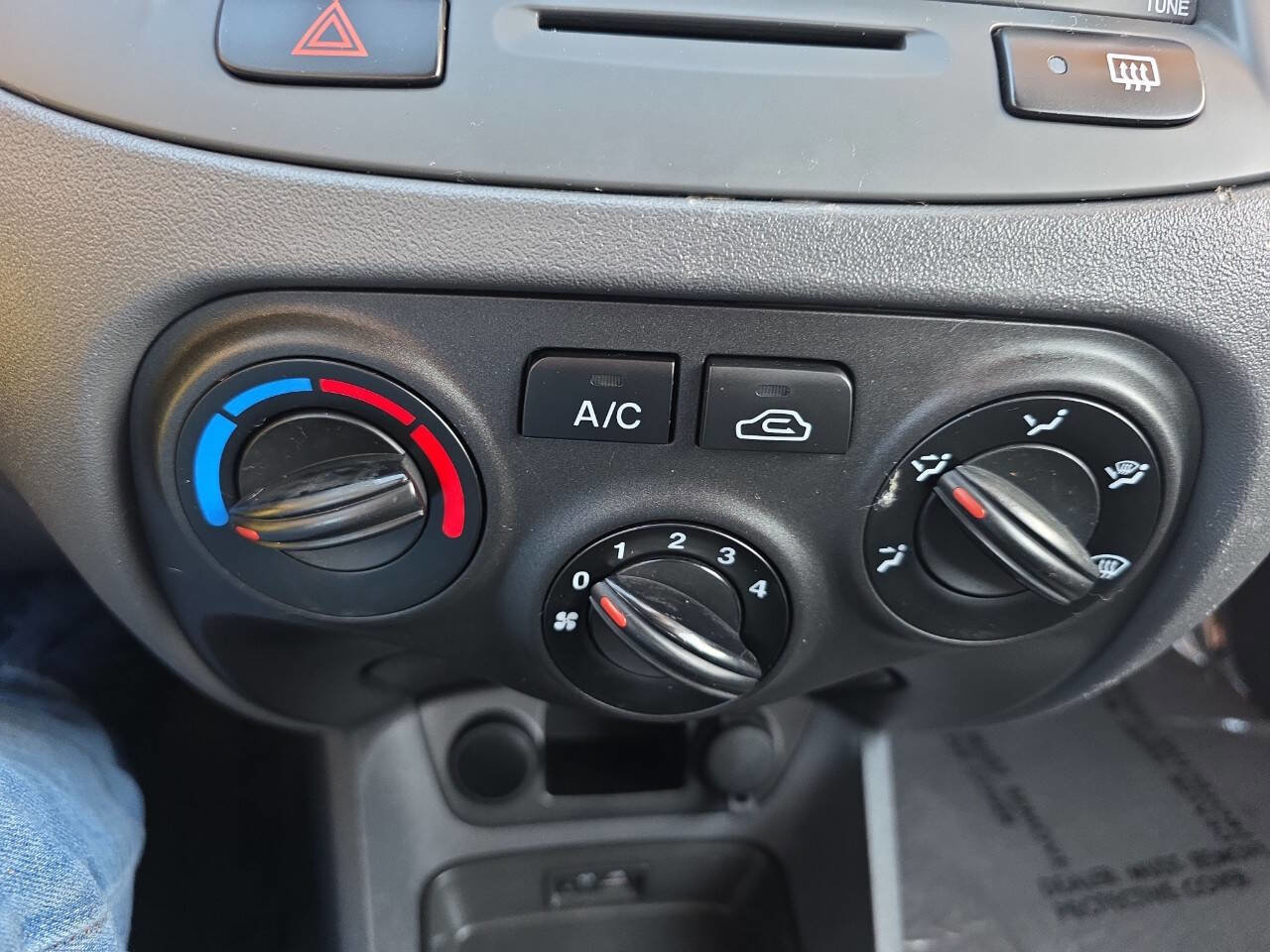 Used 2009 Kia Rio LX image 19