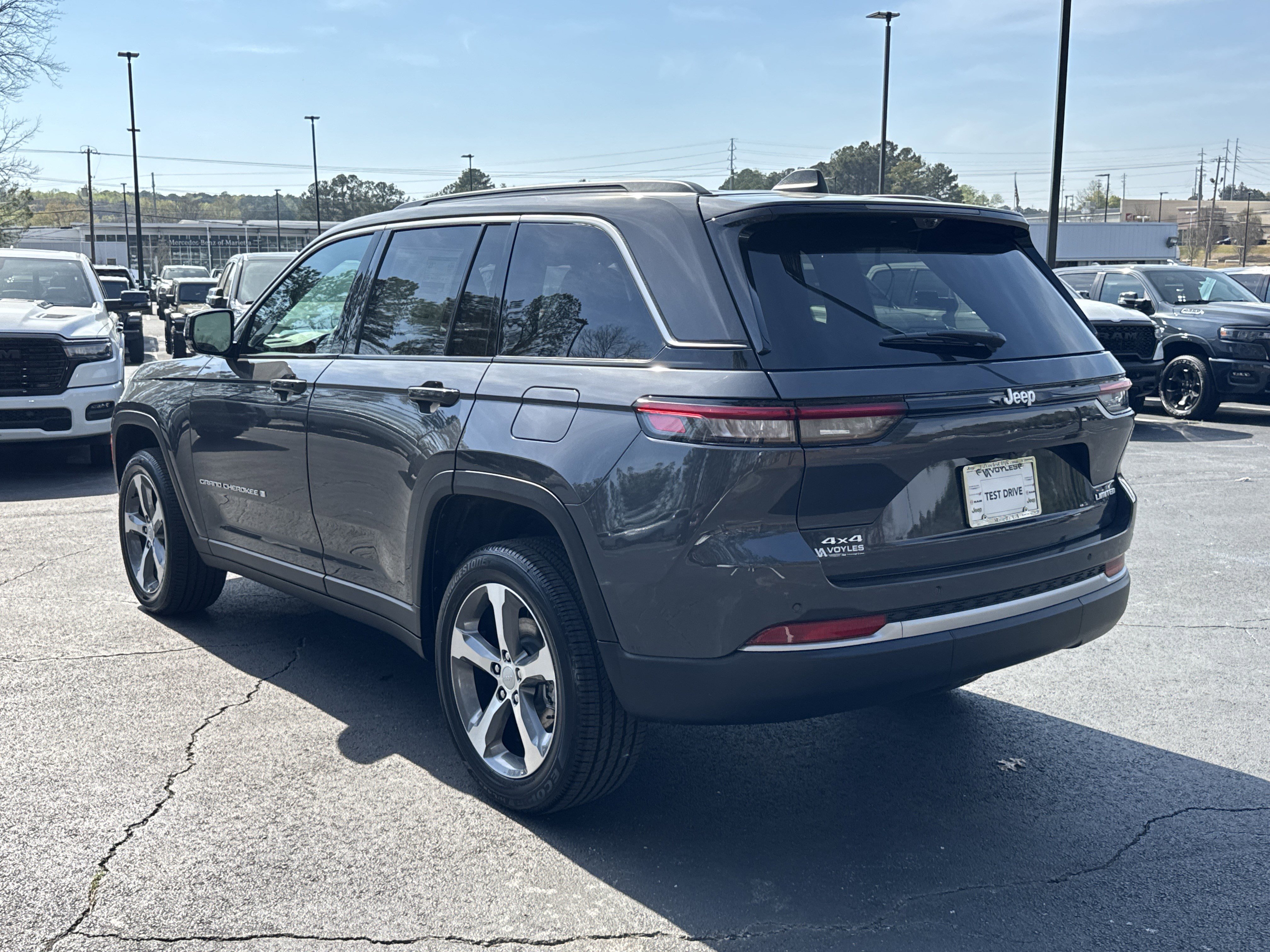 New 2026 Jeep Grand Cherokee Limited w/ Luxury Tech Group II image 6