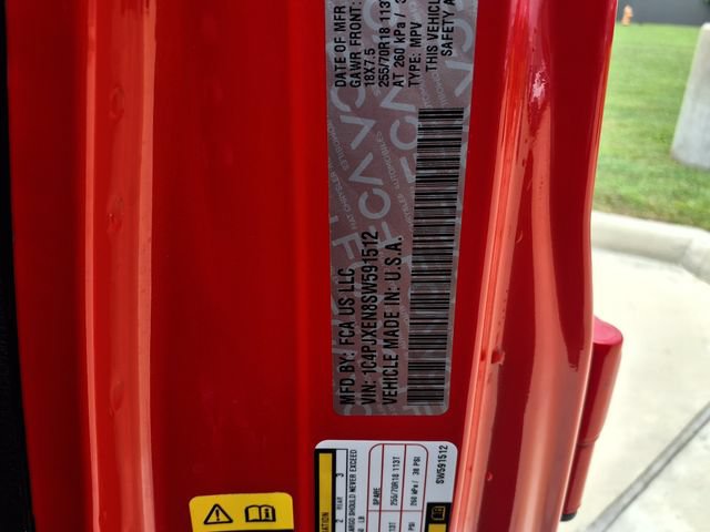 Used 2025 Jeep Wrangler Unlimited Sahara AWD/4WD image 34