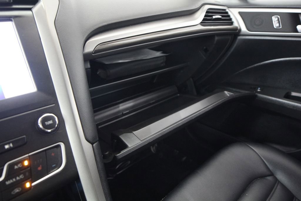 Used 2020 Ford Fusion SEL FWD image 50