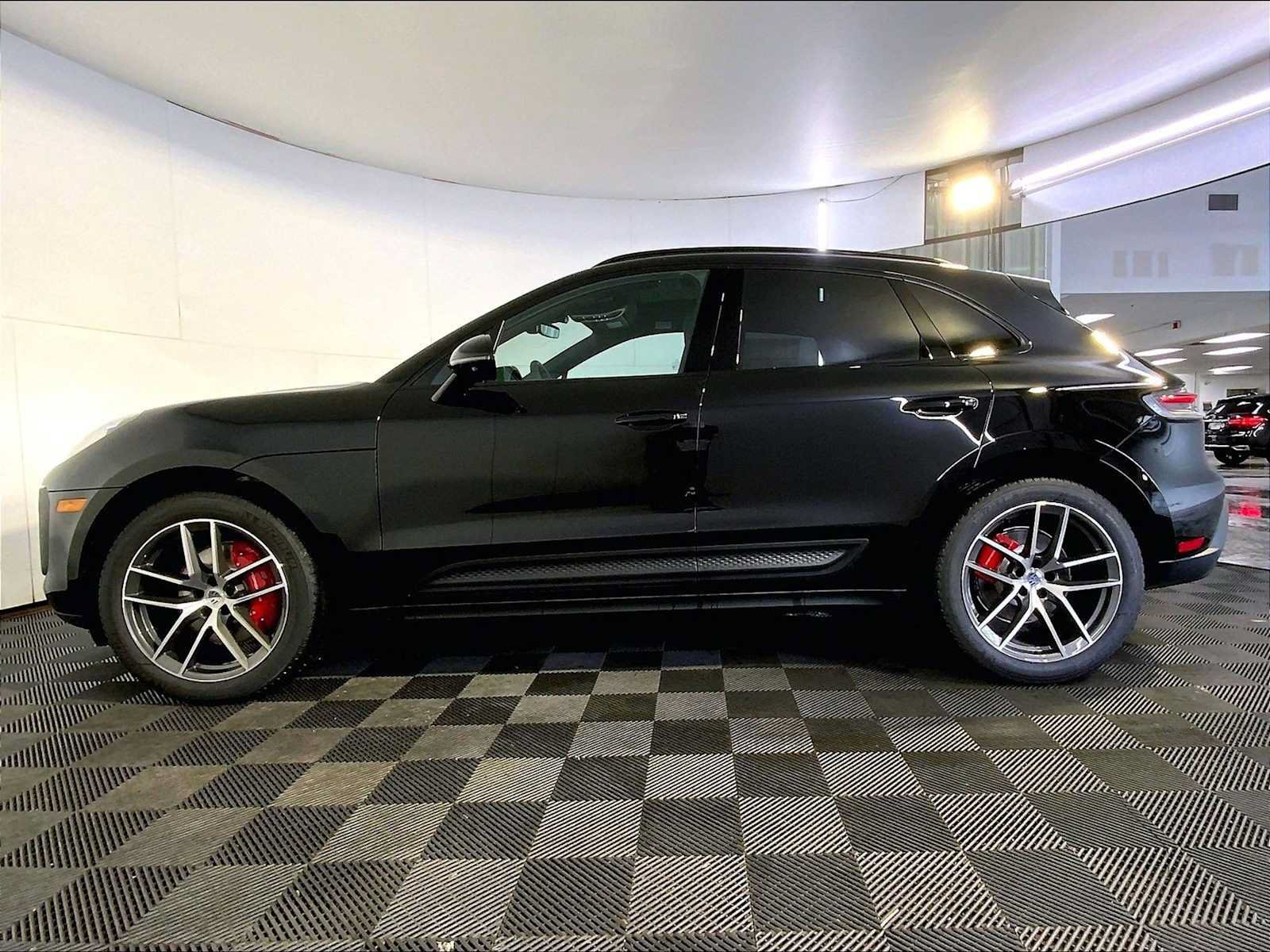 New 2026 Porsche Macan S AWD/4WD image 2