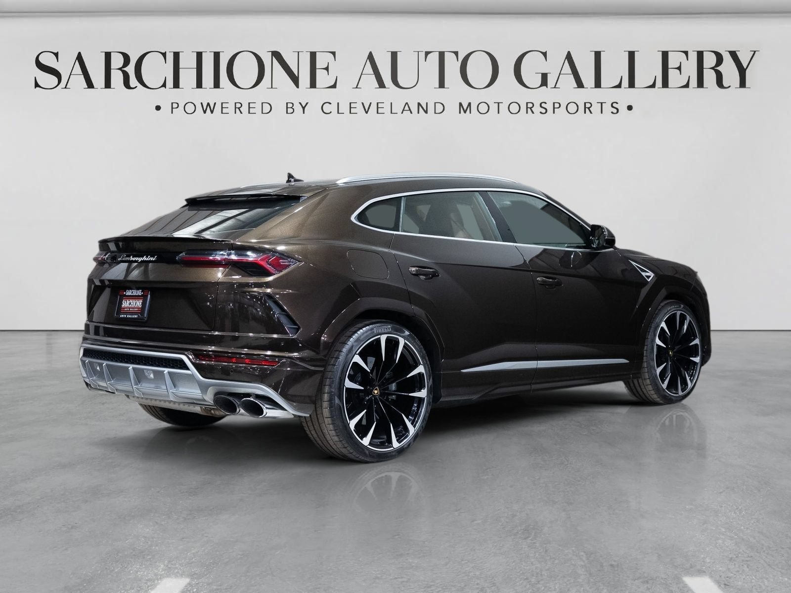 Used 2021 Lamborghini Urus AWD/4WD image 12